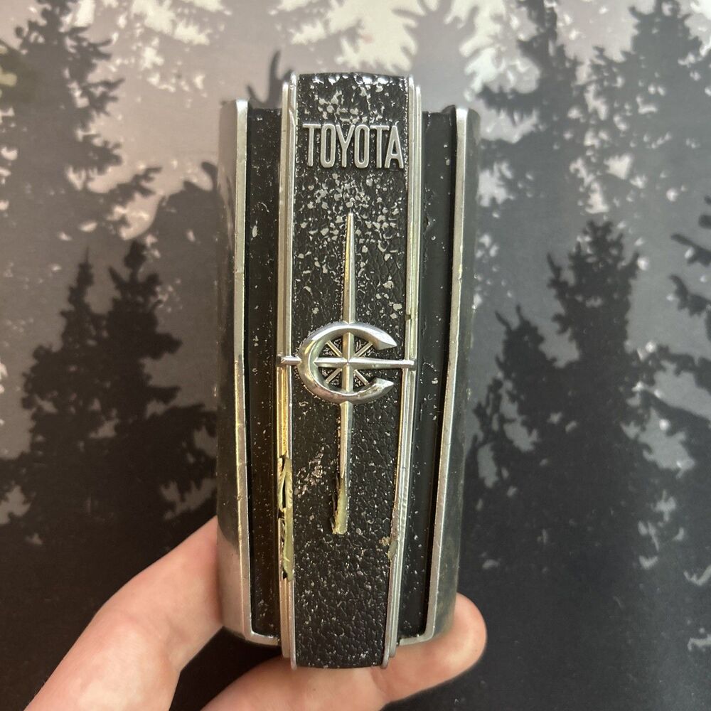 1970 Toyota Corolla Deluxe Front Grill Emblem